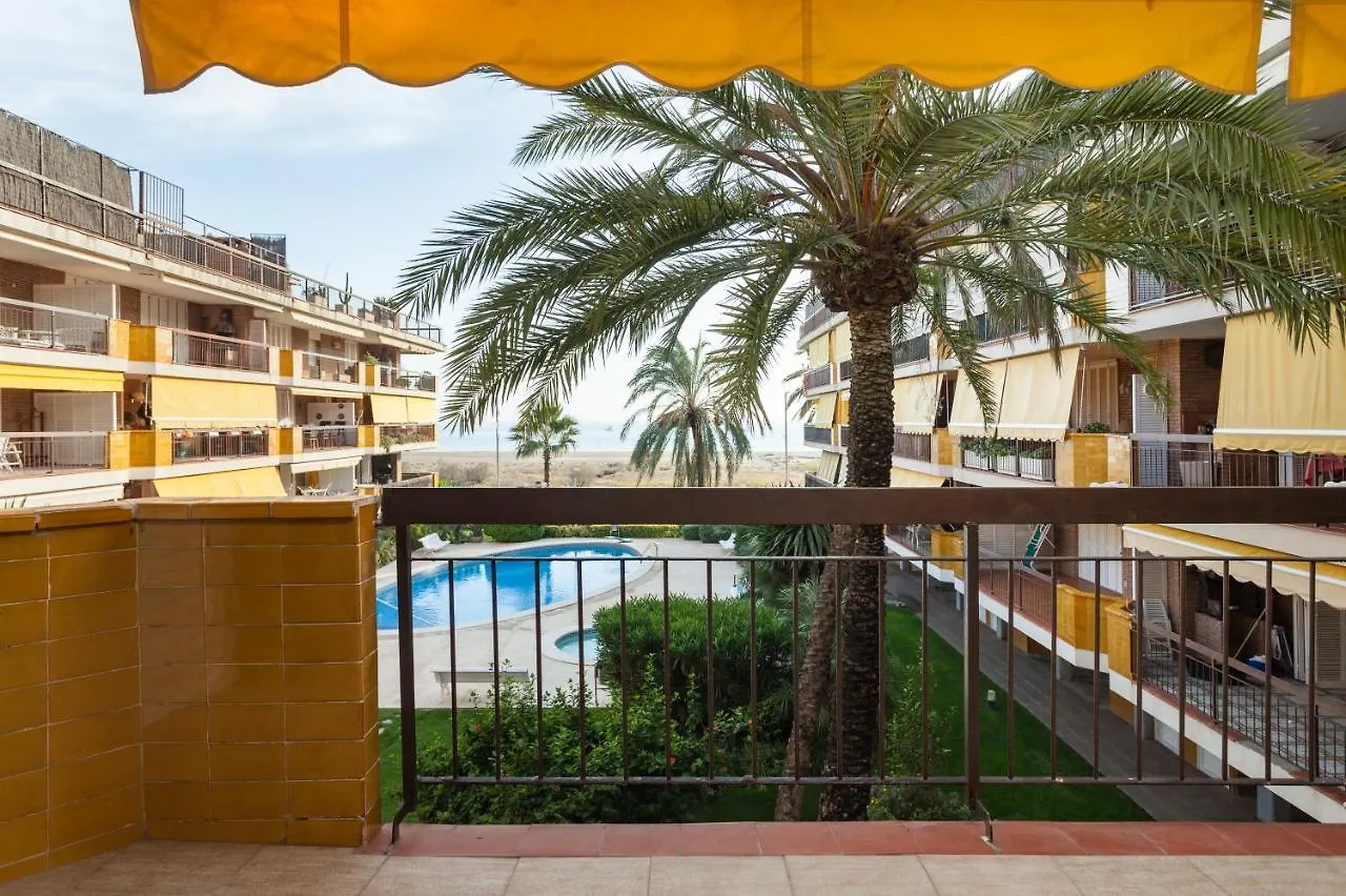 Mersey Be My Guest Castelldefels Hotel 0*,